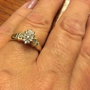 10k Gold Diamond Ring size 7
